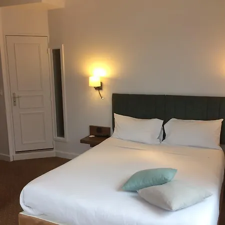 Otel Les Lanchers 3*